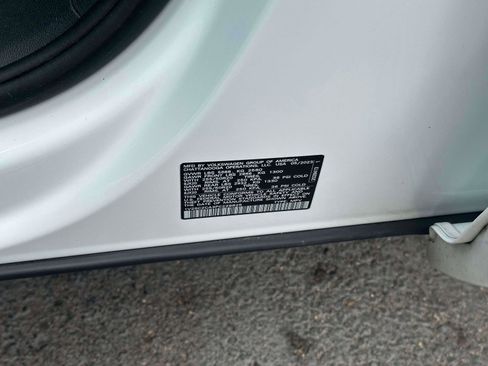 Used 2023 Volkswagen Atlas Cross Sport SEL R-Line image 19