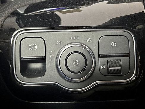 Used 2021 Mercedes-Benz A 220 4MATIC image 26