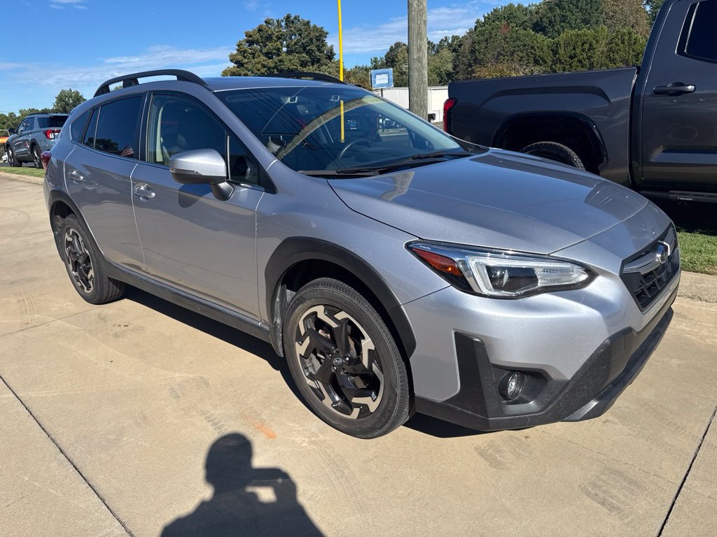 Used 2022 Subaru Crosstrek 2.5i Limited w/ Moonroof Package 2 AWD/4WD image 3