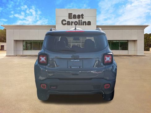 Certified 2022 Jeep Renegade Trailhawk w/ Sun/Sound Group image 4