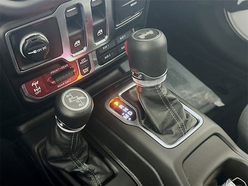 New 2026 Jeep Wrangler Rubicon image 12