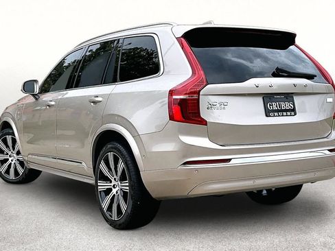 Certified 2024 Volvo XC90 T8 Ultimate w/ Protection Package Premier AWD/4WD image 15