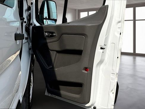 Used 2022 Ford Transit 350 XLT image 27