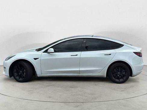 Used 2022 Tesla Model 3 Long Range AWD/4WD image 8