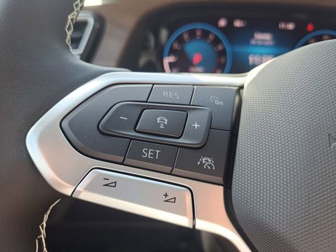 New 2026 Volkswagen Atlas SE image 15