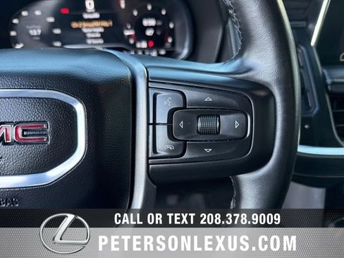 Used 2024 GMC Yukon SLT image 28