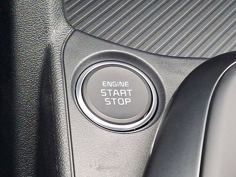 New 2025 Kia K4 LXS image 17