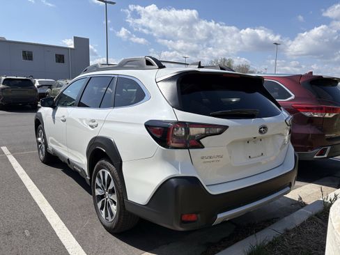 Certified 2023 Subaru Outback Limited image 4