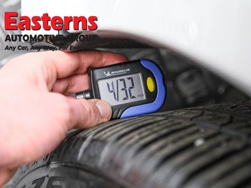 Used 2023 Acura TLX image 26