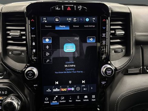 Used 2022 RAM 1500 Limited image 19