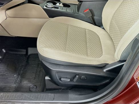 Used 2021 Ford Escape SE w/ Convenience Package image 27