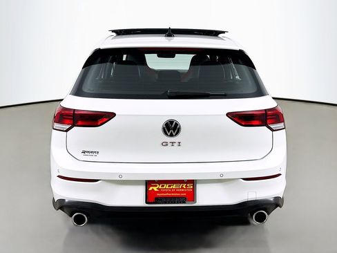 Used 2022 Volkswagen GTI SE image 6