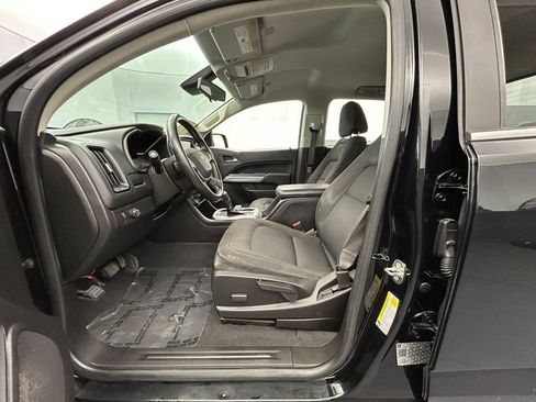Used 2019 Chevrolet Colorado LT w/ LT Convenience Package RWD image 13