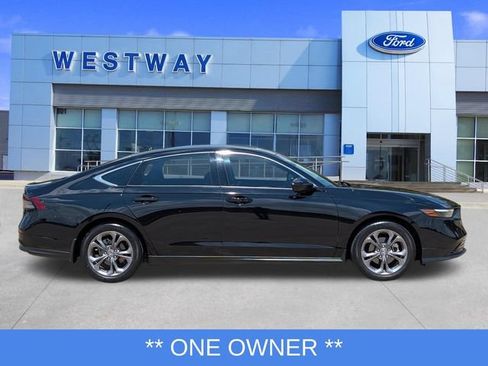 Used 2023 Honda Accord EX image 2