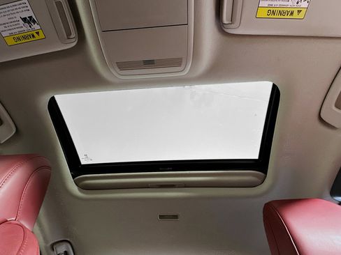 Used 2024 MAZDA MAZDA3 s image 24