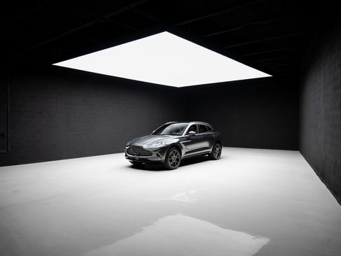 Used 2021 Aston Martin DBX image 85