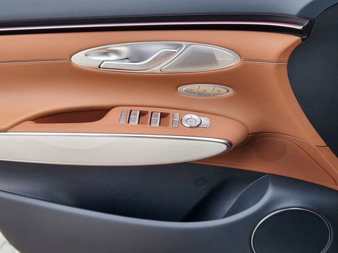 New 2026 Genesis GV70 2.5T Advanced image 16