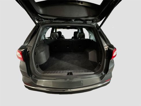 Used 2020 Chevrolet Equinox Premier FWD image 18