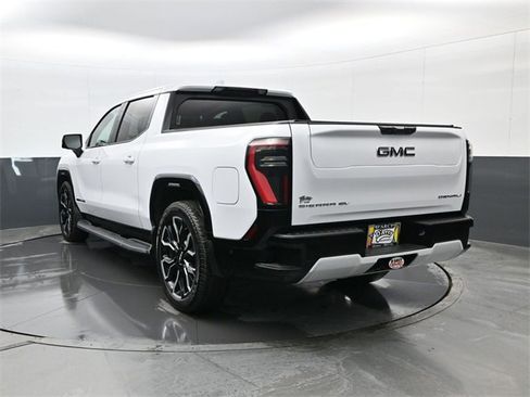 Used 2025 GMC Sierra EV Denali image 6