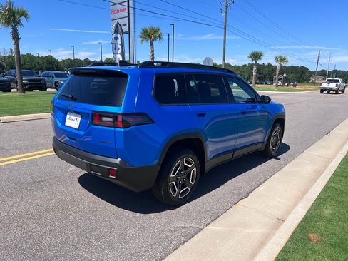 New 2026 Jeep Cherokee Limited AWD/4WD image 7