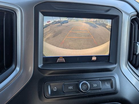 Used 2021 Chevrolet Silverado 1500 Custom image 11