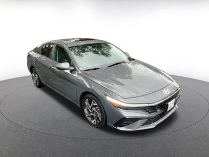 Used 2025 Hyundai Elantra SEL