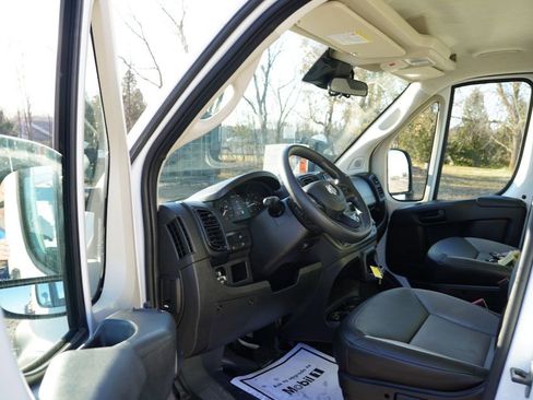 Used 2022 RAM ProMaster 2500 w/ Convenience Group image 14