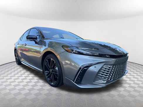 Used 2025 Toyota Camry XSE w/ Premium Plus Package FWD image 3