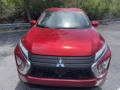 Used 2025 Mitsubishi Eclipse Cross ES image 2