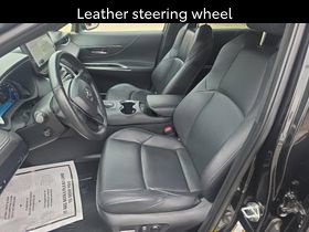 Certified 2023 Toyota Venza XLE AWD/4WD image 19