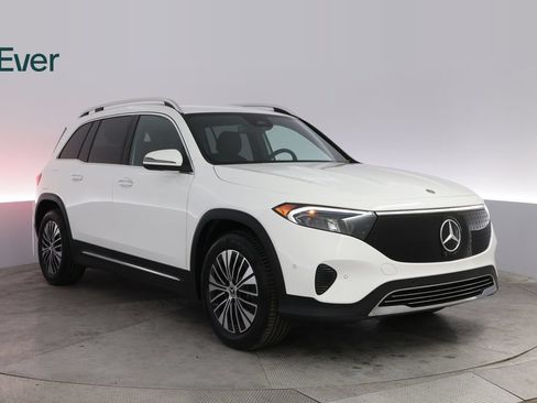 Used 2025 Mercedes-Benz EQB 250+ image 13