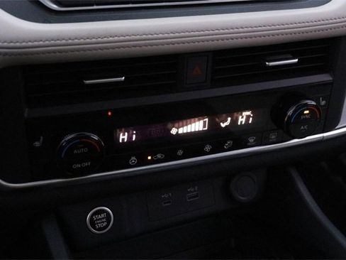 Certified 2023 Nissan Rogue SV w/ SV Premium B Package image 18