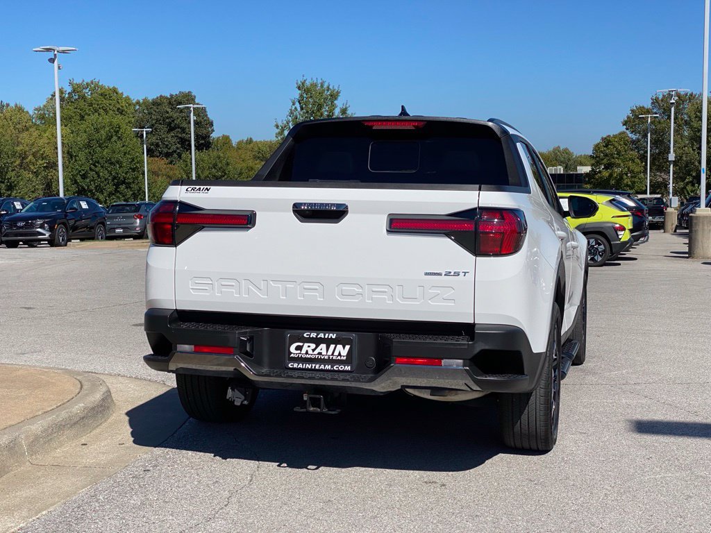 Used 2025 Hyundai Santa Cruz Limited AWD/4WD image 8