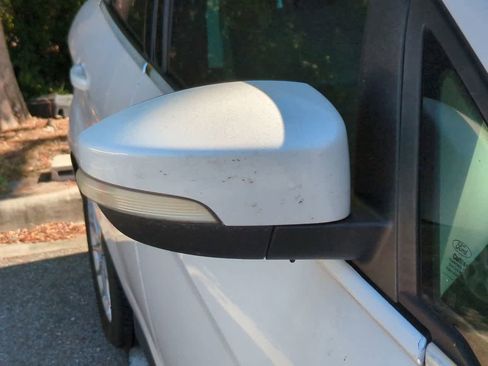 Used 2013 Ford C-MAX SEL image 9