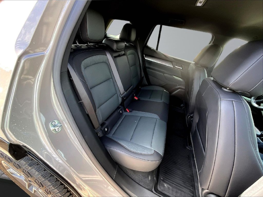 New 2027 GMC Terrain AT4 w/ Technology Package II AWD/4WD image 10