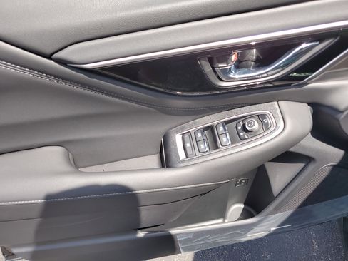 Used 2025 Subaru Outback Touring XT w/ Popular Package #2 image 14