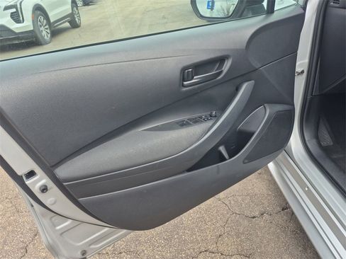 Used 2023 Toyota Corolla LE image 20