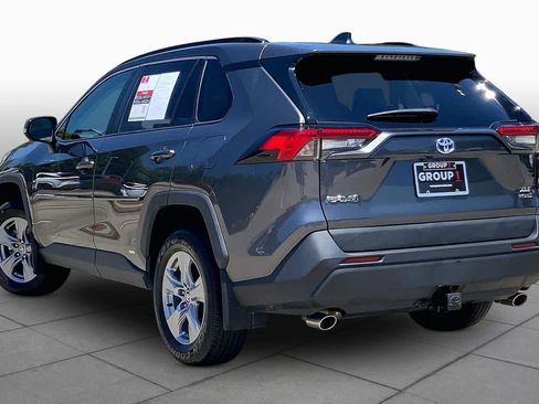 Used 2022 Toyota RAV4 XLE w/ Convenience Package AWD/4WD image 12