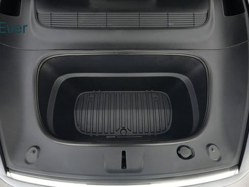 Used 2026 Tesla Model Y AWD image 25