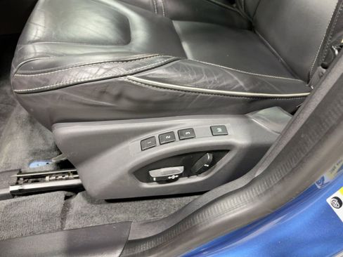 Used 2017 Volvo XC60 T6 R-Design w/ Protection Package image 14