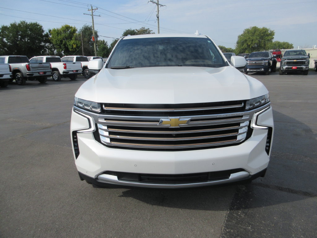 Certified 2022 Chevrolet Suburban High Country AWD/4WD image 13