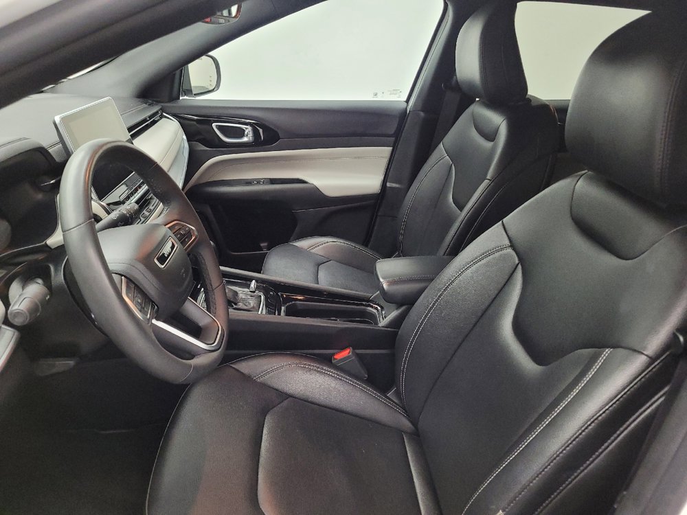 Used 2025 Jeep Compass Limited AWD/4WD image 17