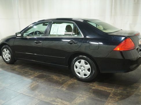 Used 2007 Honda Accord LX image 7