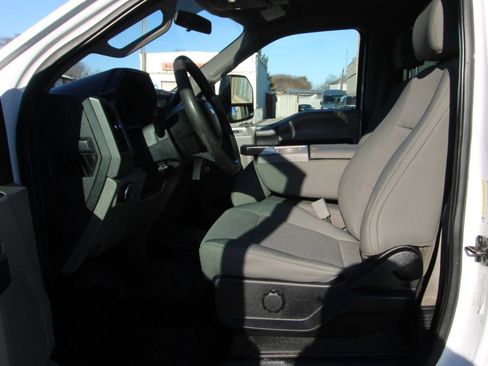 Used 2019 Ford F350 XL w/ Power Equipment Group image 9