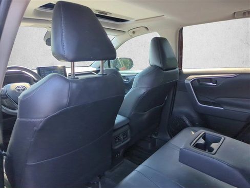 Used 2019 Toyota RAV4 XLE Premium w/ Cold Weather Package FWD image 23