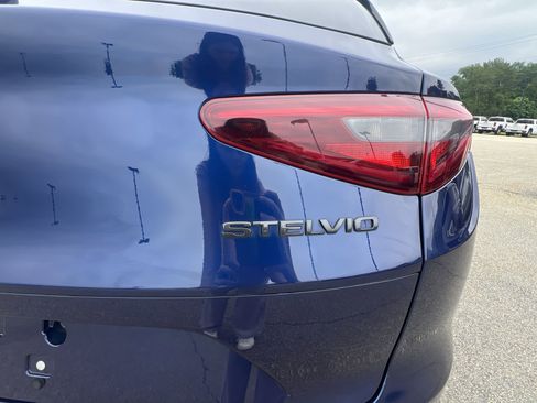 Used 2021 Alfa Romeo Stelvio Ti w/ Nero Edizione image 90