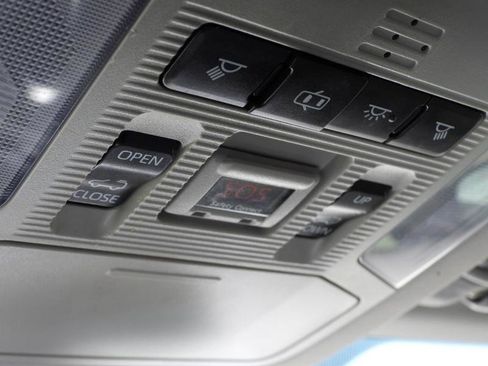 Used 2019 Toyota RAV4 XLE image 63