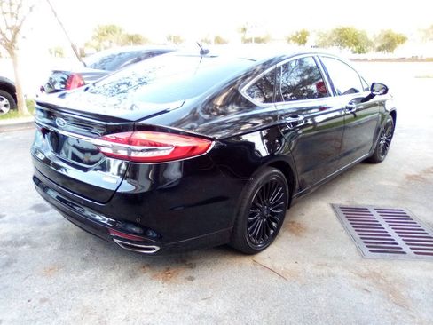 Used 2017 Ford Fusion Titanium FWD image 4