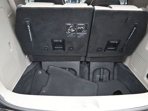 Used 2016 Kia Sedona SX FWD image 19