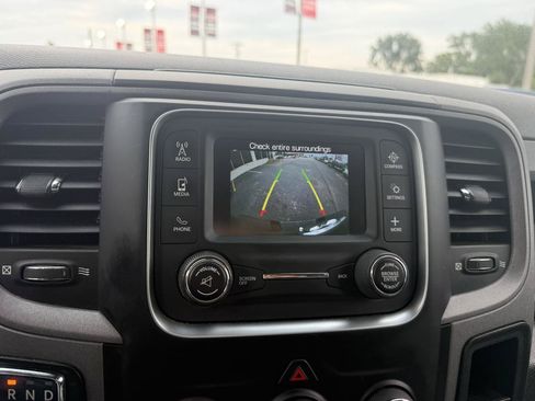 Used 2018 RAM 1500 Express AWD/4WD image 21